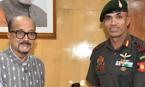 कर्नल राज कुमार ने राज्यपाल डेका से की मुलाकात