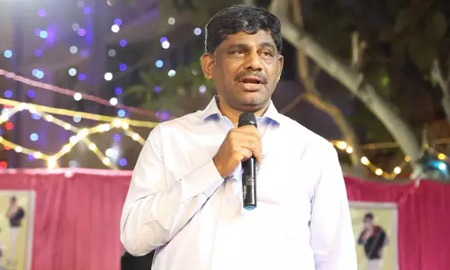 Karnataka : पूर्व सांसद डीके सुरेश निर्विरोध बामुल निदेशक चुने गए Karnataka : पूर्व सांसद डीके सुरेश निर्विरोध बामुल निदेशक चुने गए