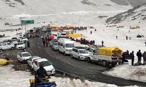 पर्यावरण अनुकूल बनें: Rohtang दर्रे तक मात्र 500 रुपये में सस्ती यात्रा पर्यावरण अनुकूल बनें: Rohtang दर्रे तक मात्र 500 रुपये में सस्ती यात्रा