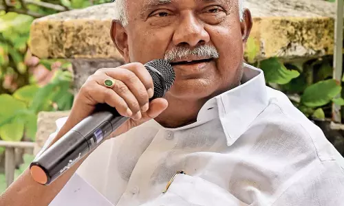 सिद्धारमैया के प्रशासन में गंभीरता नहीं, साधना समावेश क्यों : H Vishwanath