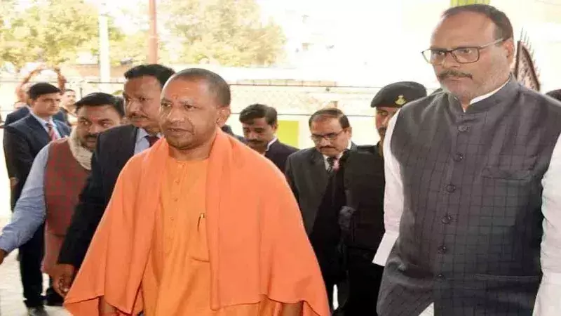 Lucknow: ब्रजेश पाठक और अखिलेश के बीच जुबानी जंग पर सीएम योगी की तीखी प्रतिक्रिया Lucknow: ब्रजेश पाठक और अखिलेश के बीच जुबानी जंग पर सीएम योगी की तीखी प्रतिक्रिया