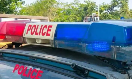 Punjab पुलिस ने नशा तस्करी रोकने के लिए वाहनों की जांच की