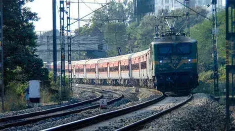 Trains to run faster: रेलवे ने आखिरकार यात्रियों की लंबे समय से लंबित मांग को लागू कर दिया Trains to run faster: रेलवे ने आखिरकार यात्रियों की लंबे समय से लंबित मांग को लागू कर दिया
