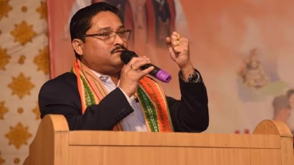 Assam के सांसद दिलीप सैकिया समेत 17 सांसदों को मिलेगा Assam के सांसद दिलीप सैकिया समेत 17 सांसदों को मिलेगा