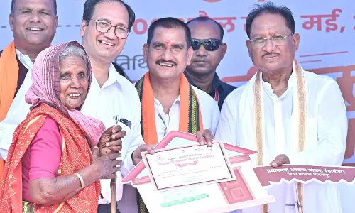 बिलासपुर जिले के आमागोहन पहुंचकर मुख्यमंत्री ने किया ग्रामीणों से संवाद