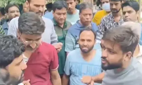 Old City अग्निकांड: पीड़ितों के परिजनों ने नेताओं पर गुस्सा जाहिर किया