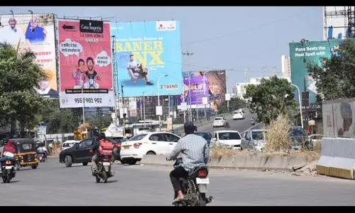 Pune: होर्डिंग्स की सुरक्षा जांच को लेकर PMC पर दबाव