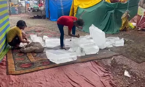 Sanguem के पुरुमेटाचेम उत्सव में अस्वास्थ्यकर बर्फ के उपयोग से स्वास्थ्य संबंधी चिंताएं बढ़ी