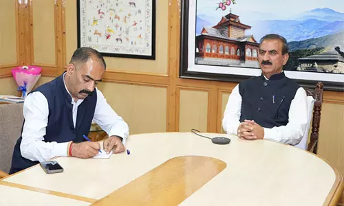 CM Sukhu ने की हमीरपुर में विकास परियोजनाओं की वर्चुअल समीक्षा