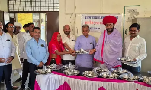 Jaipur: पंचायती राज राज्यमंत्री ने सिरोही जिले में बर्तन बैंक का शुभारंभ किया Jaipur: पंचायती राज राज्यमंत्री ने सिरोही जिले में बर्तन बैंक का शुभारंभ किया