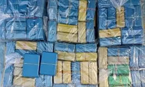 Assam राइफल्स ने मणिपुर में नारकोटिक ड्रग्स पर विचार-विमर्श सत्र आयोजित किया Assam राइफल्स ने मणिपुर में नारकोटिक ड्रग्स पर विचार-विमर्श सत्र आयोजित किया