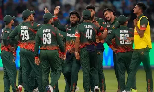 बांग्लादेश ने संयुक्त अरब अमीरात में तीसरा टी20 मैच जीता बांग्लादेश ने संयुक्त अरब अमीरात में तीसरा टी20 मैच जीता