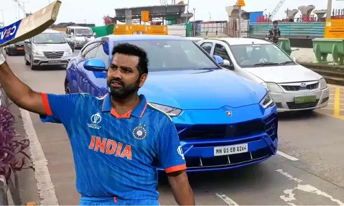 रोहित शर्मा ने निभाया वादा, मुंबई चा राजा ने युवराज को गिफ्ट लैम्बॉर्गिनी रोहित शर्मा ने निभाया वादा, मुंबई चा राजा ने युवराज को गिफ्ट लैम्बॉर्गिनी