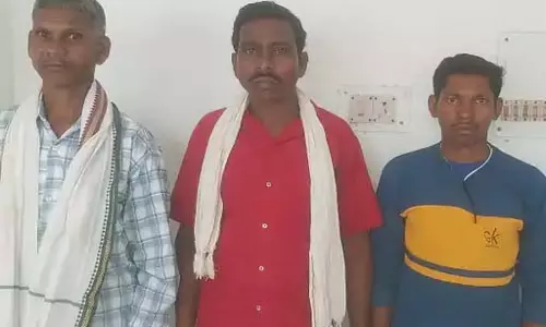 ईसाई धर्म अपनाने पर चार परिवारों का सामाजिक बहिष्कार