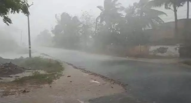 Tamil Nadu : दक्षिण-पश्चिम मानसून 27 मई को केरल में दस्तक देगा Tamil Nadu : दक्षिण-पश्चिम मानसून 27 मई को केरल में दस्तक देगा