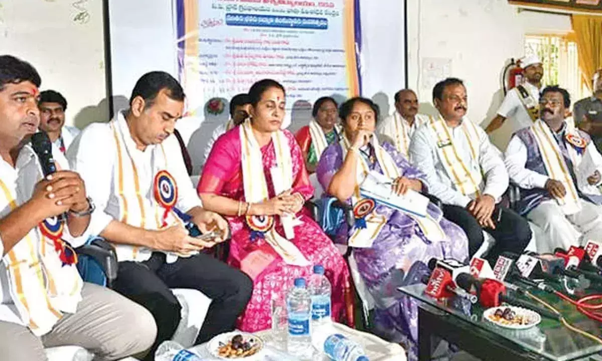 Andhra: सीपी ब्राउन भाषा केंद्र में नए भवन की आधारशिला रखी गई Andhra: सीपी ब्राउन भाषा केंद्र में नए भवन की आधारशिला रखी गई