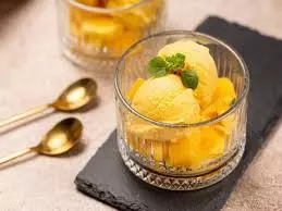 Mango ice cream: घर पर मिनटों में बनाएं आम के स्वाद वाली आइसक्रीम Mango ice cream: घर पर मिनटों में बनाएं आम के स्वाद वाली आइसक्रीम