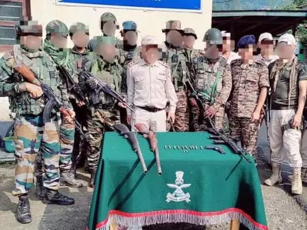 Manipur में सुरक्षा बलों ने 29 उग्रवादियों को पकड़ा, हथियार जब्त किए Manipur में सुरक्षा बलों ने 29 उग्रवादियों को पकड़ा, हथियार जब्त किए