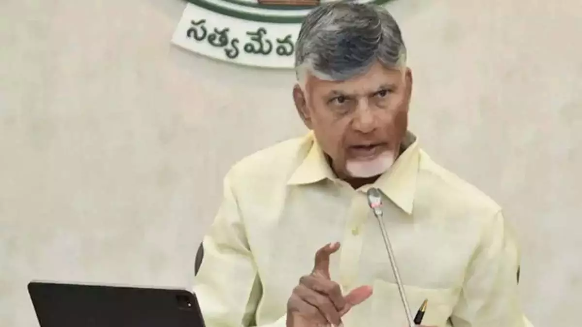 AP कैबिनेट ने किसानों की चिंताओं को संबोधित किया, मुद्दों को हल करने के लिए उप समिति गठित की AP कैबिनेट ने किसानों की चिंताओं को संबोधित किया, मुद्दों को हल करने के लिए उप समिति गठित की