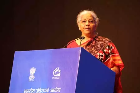 सीसीआई की स्वतंत्र और निष्पक्ष बाजार सुनिश्चित करने में अहम भूमिका : वित्त मंत्री निर्मला सीतारमण सीसीआई की स्वतंत्र और निष्पक्ष बाजार सुनिश्चित करने में अहम भूमिका : वित्त मंत्री निर्मला सीतारमण
