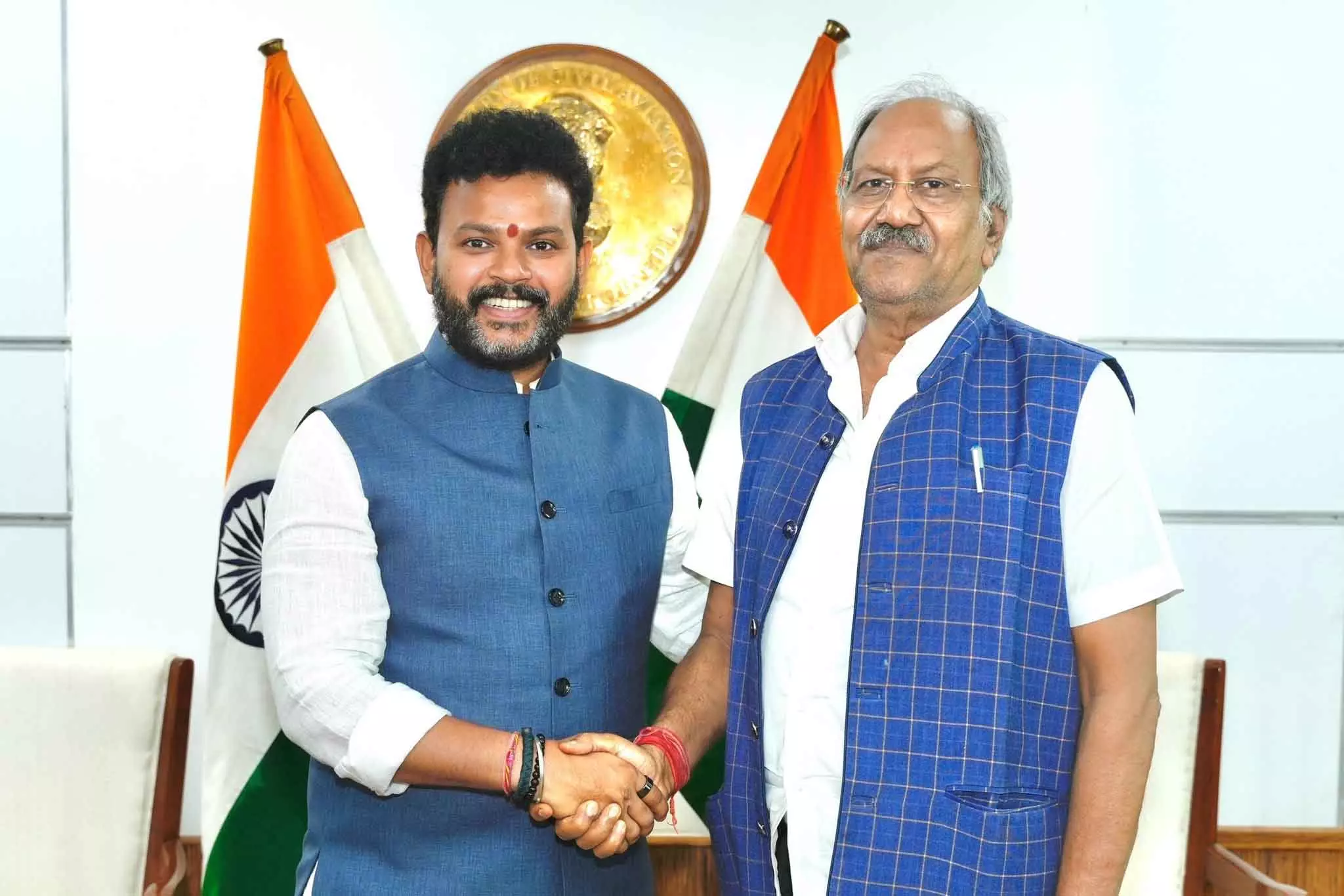 बृजमोहन के प्रयासों से रायपुर से अंतरराष्ट्रीय उड़ानों की राह जल्द होगी सुलभ बृजमोहन के प्रयासों से रायपुर से अंतरराष्ट्रीय उड़ानों की राह जल्द होगी सुलभ