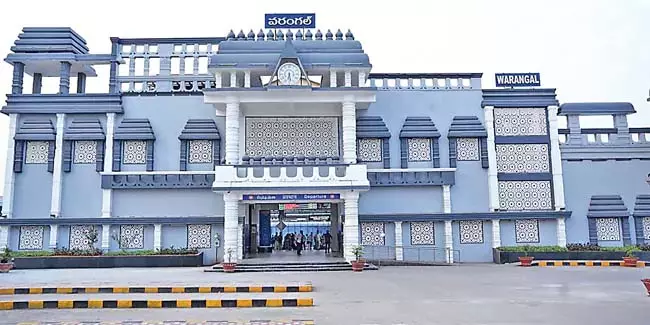 रेलवे स्टेशनों का नवीनीकरण: करीमनगर, वारंगल, बेगमपेट रेलवे स्टेशनों का 22 को होगा उद्घाटन रेलवे स्टेशनों का नवीनीकरण: करीमनगर, वारंगल, बेगमपेट रेलवे स्टेशनों का 22 को होगा उद्घाटन