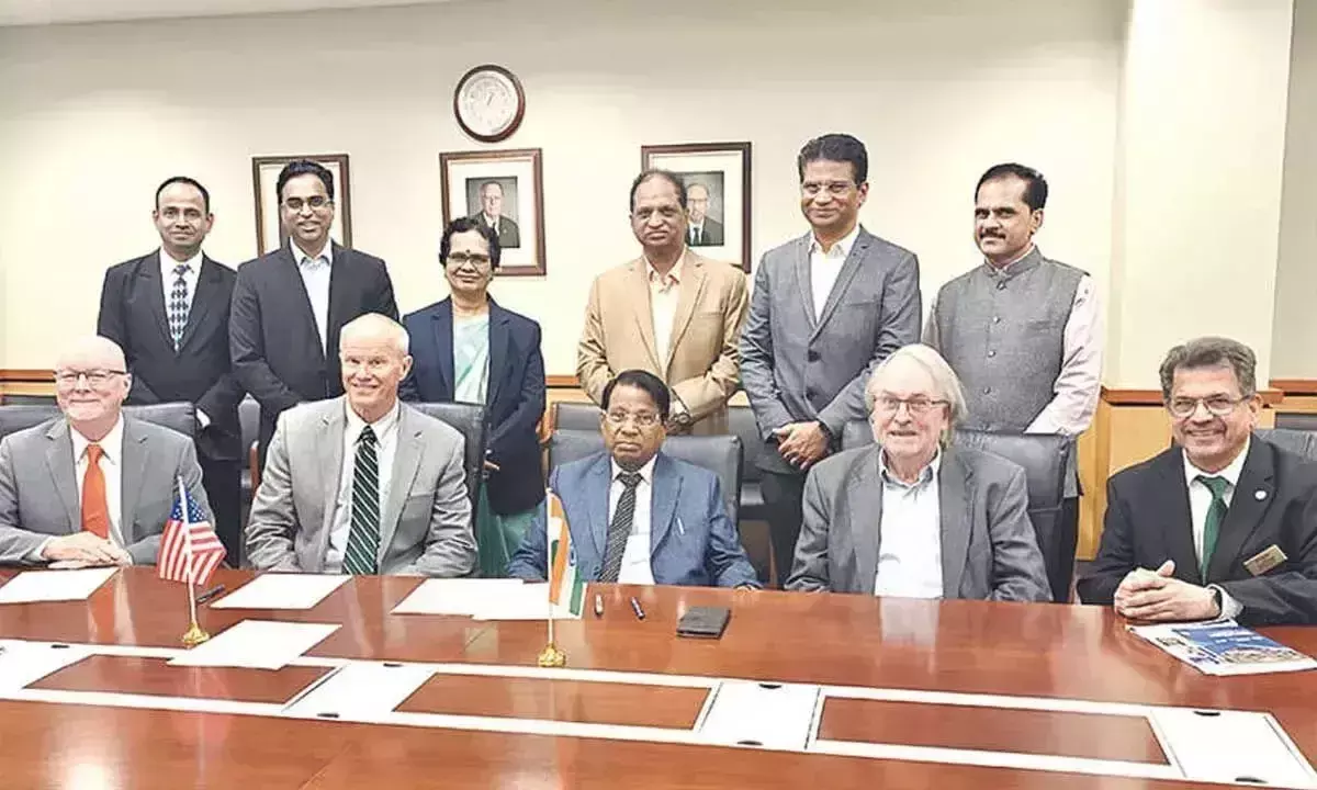 VIT मॉरीशस ने बिंगहैमटन MoU, USA के साथ समझौता ज्ञापन पर हस्ताक्षर किए VIT मॉरीशस ने बिंगहैमटन MoU, USA के साथ समझौता ज्ञापन पर हस्ताक्षर किए