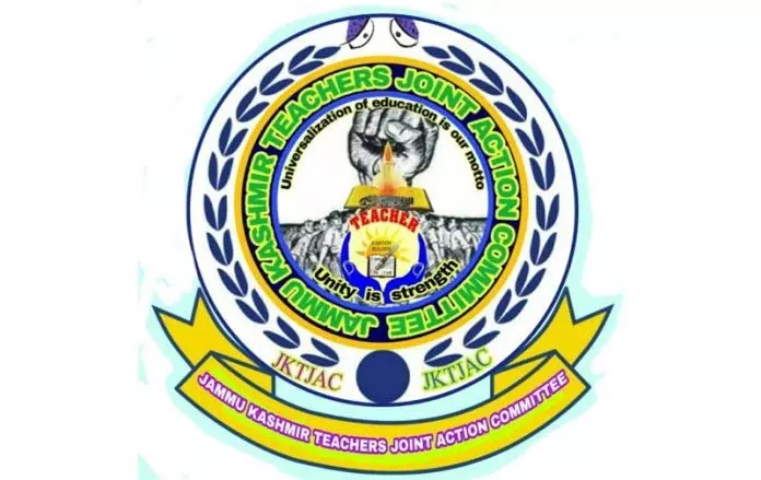 JKTJAC प्रतिनिधिमंडल ने DSEJ से मुलाकात कर मांगें रखी JKTJAC प्रतिनिधिमंडल ने DSEJ से मुलाकात कर मांगें रखी