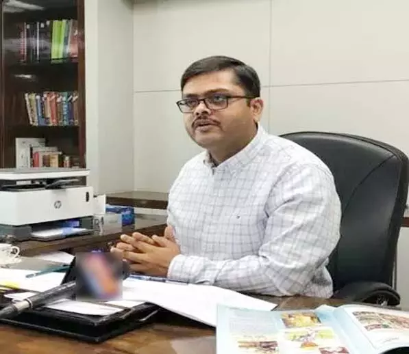 BIG BREAKING: IAS डॉ. अय्याज फकीरभाई तंबोली बने कैबिनेट सचिवालय में संयुक्त सचिव BIG BREAKING: IAS डॉ. अय्याज फकीरभाई तंबोली बने कैबिनेट सचिवालय में संयुक्त सचिव
