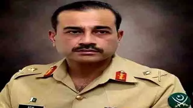 Asim Munir ने पाक सरकार से फील्ड मार्शल के पद पर पदोन्नति हासिल की Asim Munir ने पाक सरकार से फील्ड मार्शल के पद पर पदोन्नति हासिल की