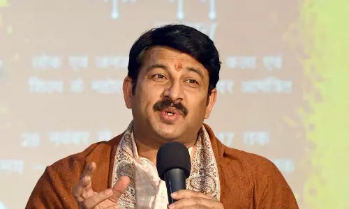 Delhi: मनोज तिवारी ने देशभक्ति गीत सिंदूर की ललकार किया रिलीज