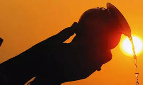 धर्म: महिलाएं सूर्योदय से पहले करें ये उपाय, जीवन हमेशा रहेगा खुशहाल धर्म: महिलाएं सूर्योदय से पहले करें ये उपाय, जीवन हमेशा रहेगा खुशहाल