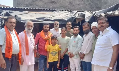 Muzaffarnagar: धार्मिक प्रतीक हटाने की घटना से विवाद, स्कूल प्रशासन पर सवाल