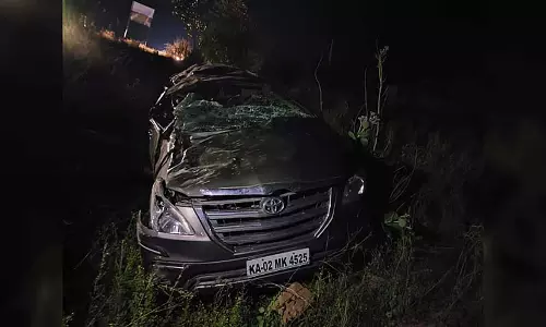आंध्र में NH 44 पर कुत्ते से बचने की कोशिश में तीन लोगों की मौत