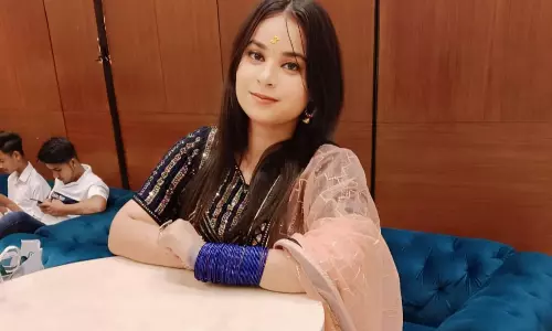 Ghaziabad: बार एसोसिएशन अध्यक्ष की गाड़ी की टक्कर में युवती की जान गई Ghaziabad: बार एसोसिएशन अध्यक्ष की गाड़ी की टक्कर में युवती की जान गई