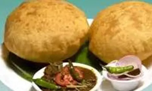 Recipe: रेस्टोरेंट जैसे मुलायम और फूले हुए भटूरे बनाने के लिए आजमाएं ये ट्रिक