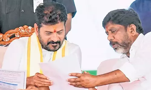 CM रेवंत रेड्डी ने अनुसूचित जनजातियों को सशक्त बनाने के लिए नल्लामाला घोषणा का अनावरण किया