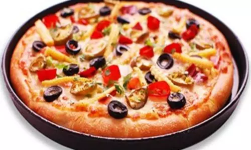 Recipe: घर में तैयार करें फटाफट तवा पिज्जा Recipe: घर में तैयार करें फटाफट तवा पिज्जा