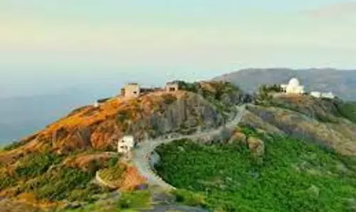 Rajasthan: जून में जा सकते हैं राजस्थान की इन जगहों पर, मिलेगा सुहावना मौसम का मजा Rajasthan: जून में जा सकते हैं राजस्थान की इन जगहों पर, मिलेगा सुहावना मौसम का मजा