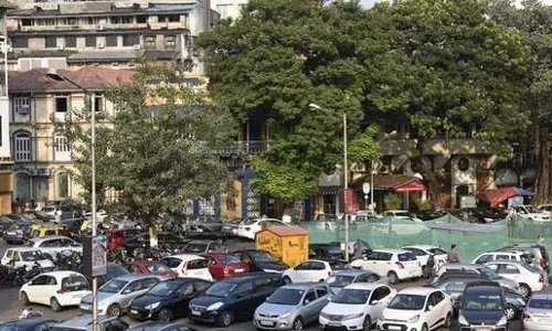 Mumbai: पार्किंग नियम तोड़ने पर सहायक अभियंता पर कार्रवाई Mumbai: पार्किंग नियम तोड़ने पर सहायक अभियंता पर कार्रवाई