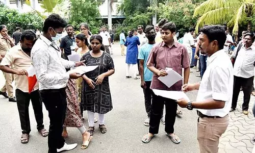 तमिलनाडु सरकार को नाटक किए बिना NEET परीक्षा समाप्त कर देनी चाहिए: रामदास