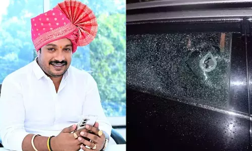 Pune : वारजे में शिवसेना युवा विंग के नेता नीलेश घारे की कार पर गोली चलाई गई