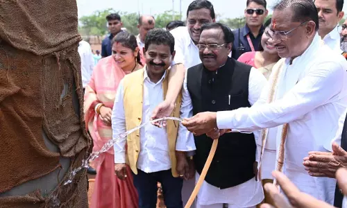 CM विष्णुदेव साय अचानक पहुंचे अछोटी, निर्माणाधीन महतारी सदन का लिया जायजा