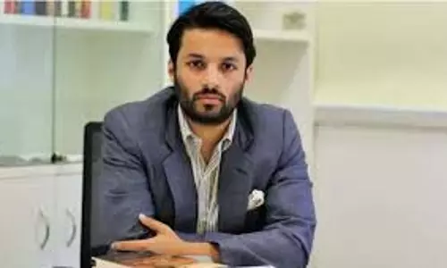 Delhi: अशोका विश्वविद्यालय में प्रोफेसर की गिरफ्तारी पर छात्र-शिक्षक में रोष Delhi: अशोका विश्वविद्यालय में प्रोफेसर की गिरफ्तारी पर छात्र-शिक्षक में रोष