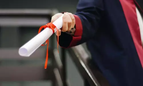 भारती विद्यापीठ के स्कूलों ने SSC परीक्षा में 98.67% परिणाम हासिल किया; 2,385 छात्र पास हुए