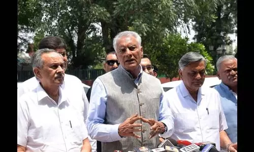 Punjab: भाजपा ने जहरीली शराब मामले में CBI जांच की मांग उठाई Punjab: भाजपा ने जहरीली शराब मामले में CBI जांच की मांग उठाई
