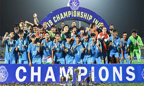 बिबियानो फर्नांडिस ने SAFF U19 की जीत को अरुणाचल के प्रशंसकों को समर्पित किया बिबियानो फर्नांडिस ने SAFF U19 की जीत को अरुणाचल के प्रशंसकों को समर्पित किया