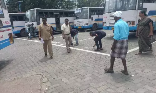 पुनालुर बस स्टैंड; अब बस पकड़ने के लिए इंतजार नहीं करना पड़ेगा