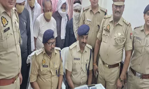 Aligarh station पर यात्रियों का सामान चोरी करने के आरोप में पांच अपराधी गिरफ्तार