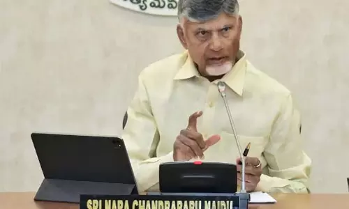 Andhra : कैबिनेट मीटिंग में किसानों के मुद्दों पर लंबी चर्चा Andhra : कैबिनेट मीटिंग में किसानों के मुद्दों पर लंबी चर्चा